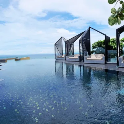 The Edge Central Pattaya – Near Beach, Central & Walking Street by Smile Отели рядом с достопримечательностью «Хат Паттайя»