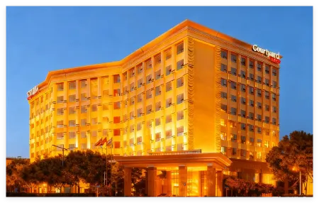 Courtyard by Marriott Shanghai Fengxian Отели рядом с достопримечательностью «Shanghai Second Polytechnic University Nanyang Teaching Department»