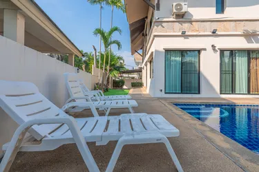 รูปภาพของบ้านพูลวิลล่า 3 ห้องนอน ใจกลางพัทยา