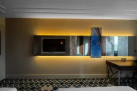 AZIMUT Grand Hotel Tashkent - ที่มีบาร์