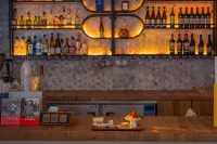 Daoliu · Jiuxi Luxury Wild Swimming Pool Vacation Apartment (Nan'ao Island Qing'ao Bay) - bar