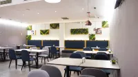 Homeinn Selected Hotel (Minzhong Street Baishan)
