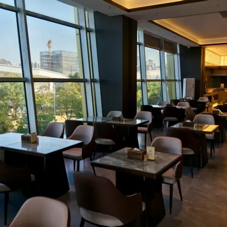 Shihong Hotel