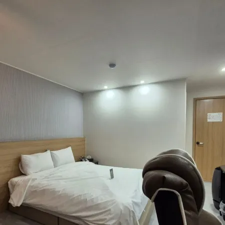 Hotel Advance Отели рядом со станцией Станция Jeonju