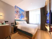Magnotel Business Hotel (Mudanjiang Railway Station Beian Road)