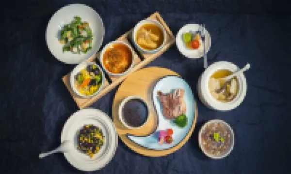 峨眉山觀景温泉湯屋