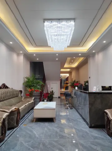 Lushi Ancient Town Hotel