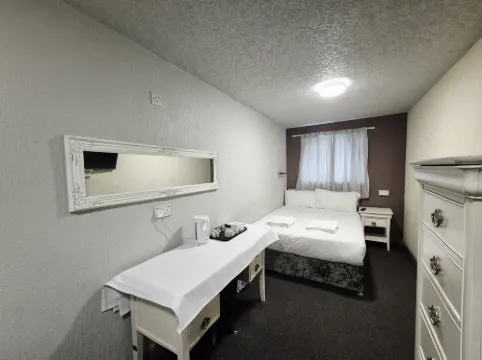 OYO Ivy Hotel