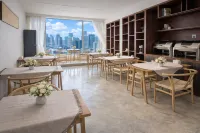 GY Stay Ferris Art Video View Hotel No. 1(the twin towers of the White House)