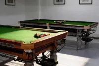 Jade Hotel