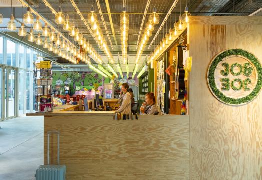 Vienna Subway Nearby