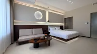 Yunmu · YUNMU Hot Spring Homestay (Xinzhou Ancient City)