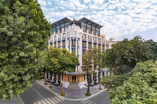 Capella Hanoi - Private Pools