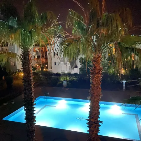 Apartment in Complex with Pool and Great Location