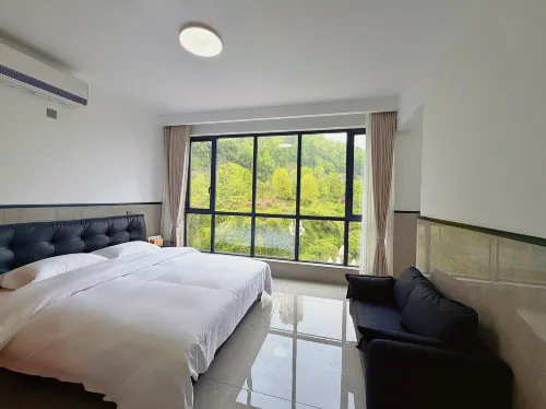 Qianshan Retreat