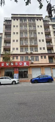 Aline Hotel