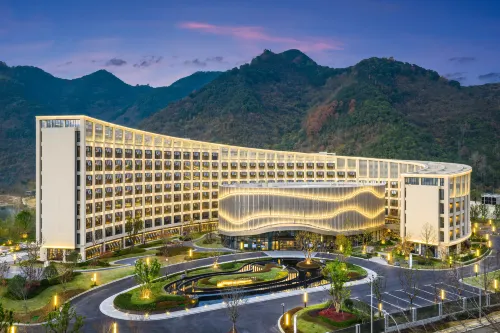 Shitai Julong Bailu Bay Resort Hotel
