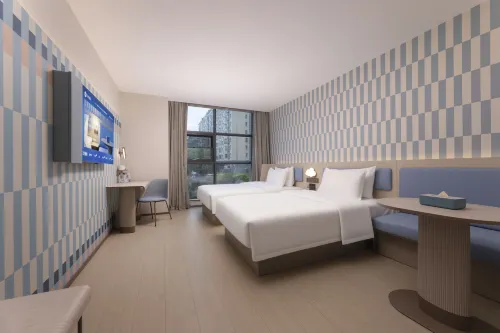 HanTing Hotel (Ma'anshan Downtown Area Yanghu Subway Station)