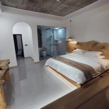 Jingxiu Lakeside Home Hotel