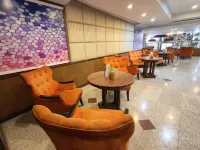 清邁日出晨光酒店 鄰近塔佩體育場的酒店
