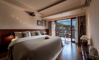 Phoenix · To the Clouds Serenity | 180° View Vacation B&B (Nanhuqiao Branch, Phoenix Ancient Town)