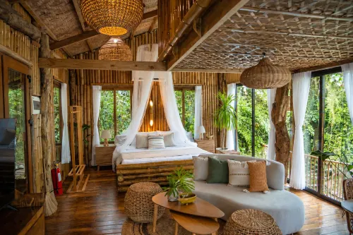Treehouse de Valentine
