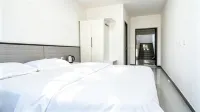 Shenghe Apartment with Elevator