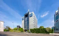 iH Hotels Milano Lorenteggio Hotels near Bisceglie Subway Station