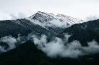 Cloudrest Moon Cliff Lodge - Mountain view