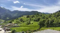 Zhuomu Lariz Homestay - วิวภูเขา