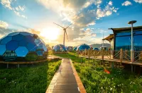 Encountering the Sailimu Lake Campsite Center - Pet friendly
