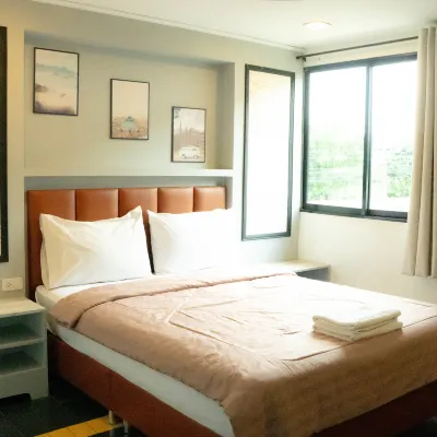 paradiseinn chonburi セントラルプラザチョンブリ周辺のホテル
