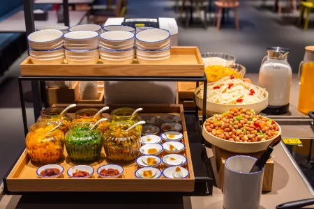 HanTing Hotel (Sanmenxia Mianchi County) Отели в г. Мяньчи