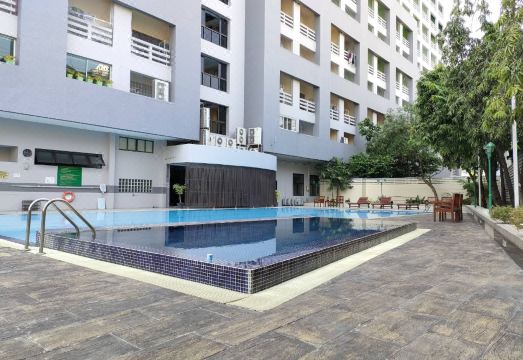 3. 롬포 맨션 방콕..