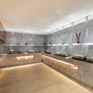 XunXianHuajing International Hotel ( Ancient City West Gate)