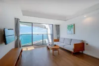 Fire Red Seaview Hotel (Xunliao Bay. Financial Street Sea World Branch)