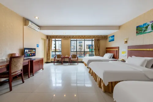 Hongxin Hotel (Qingyuan People's Hospital Gymnasium) - Bjergudsigt