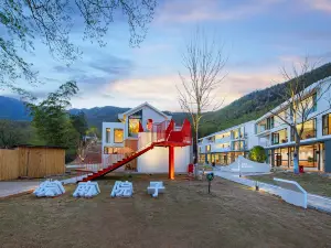 Yuannan Yard Yeluxury View Homestay (Yuannan Sichuan-Tibet Line Moon Bay Scenic Area Branch)