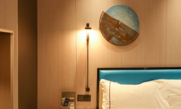 Golden Central Hotel (Shenzhen Convention & Exhibition Center)