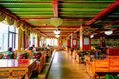 Shiga Yangcha Grand Hotel Отели в г. Шигадзе