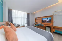 Jame Joyc Coffetel (Guangzhou South Railway Station Qifu New Village) Hotels near Chimelong Paradise