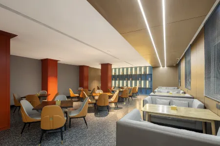 Magpie CC Hotel Отели рядом с достопримечательностью «University for Science & Technology Zhengzhou»