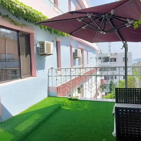 Yuehai Huan Ting Homestay