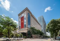 Atour Hotel Shenzhen Luohu Vientiane City Hotellit kohteessa 