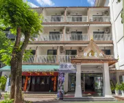 Xishuangbanna Jinghong Jinlai Inn (Gaozhuang Xingguang Night Market Branch) Hotels near Gaozhuang Xishuangjing (Gate 2)