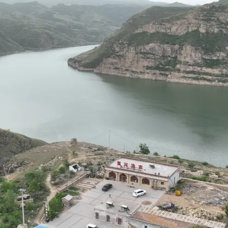 Laoniuwan Yellow River Fisherman's Homestay