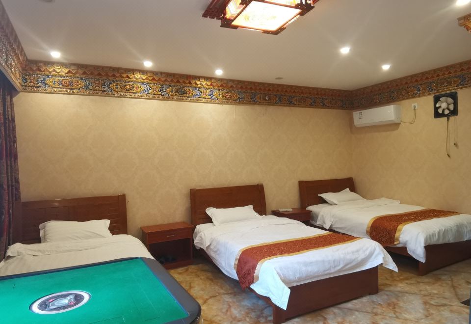 Zagunao Zangjia Theme Hotel - Housity