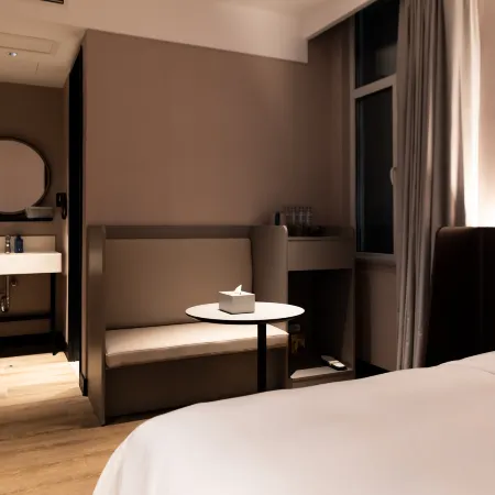 HanTing Hotel (Dezhou Linyi Yingxi Avenue Zhongwei Mingjun)