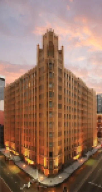 The Grace Hotel Hotel berhampiran Cenotaph