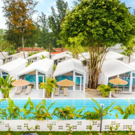 Dongxing City Wanwei golden Beach qulang resorts
